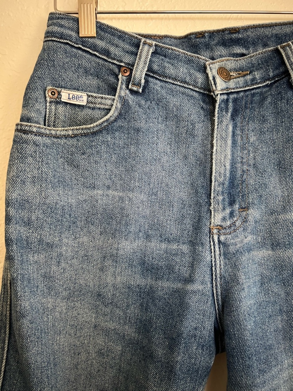 Genuine Vintage Classic Straight Fit Lee Women’s Blue Jeans 28 - Picture 3 of 6